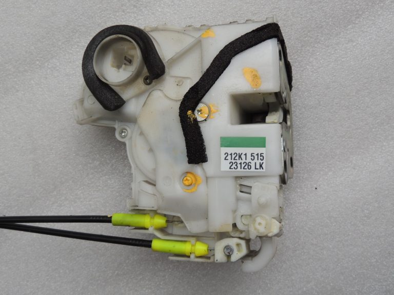 Suzuki Vitara LY IV LHD Aizmugures labās puses durvju slēdzene 82301-54P02 8230154P02