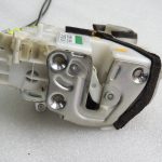 Suzuki Vitara LY IV LHD Aizmugures labās puses durvju slēdzene 82301-54P02 8230154P02