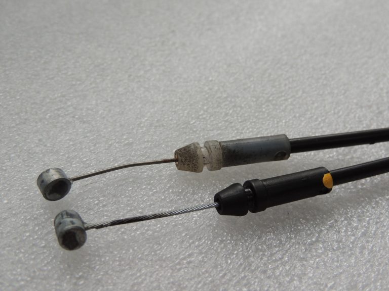 Suzuki Vitara LY IV LHD Aizmugures labās puses durvju slēdzene 82301-54P02 8230154P02