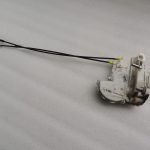 Suzuki Vitara LY IV LHD Aizmugures labās puses durvju slēdzene 82301-54P02 8230154P02
