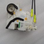 Suzuki Vitara LY IV LHD Aizmugures kreiso durvju slēdzene 82302-54P02 8230254P02