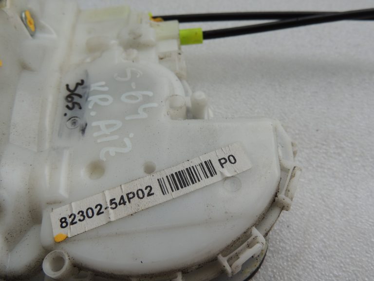 Suzuki Vitara LY IV LHD Aizmugures kreiso durvju slēdzene 82302-54P02 8230254P02
