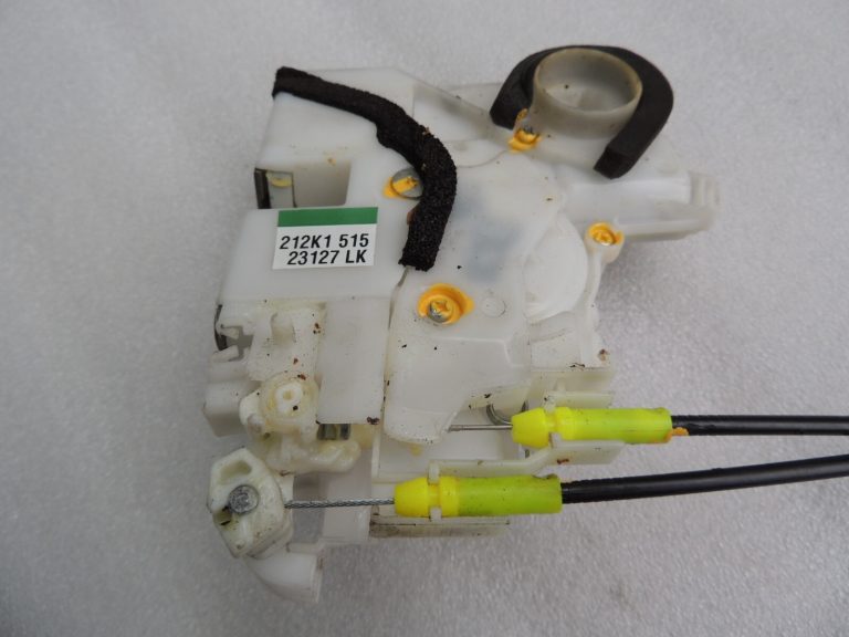 Suzuki Vitara LY IV LHD Aizmugures kreiso durvju slēdzene 82302-54P02 8230254P02