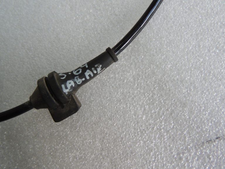 Suzuki Vitara LY IV ABS sensors Aizmugurējais labais 56310-61M00 5631061M00