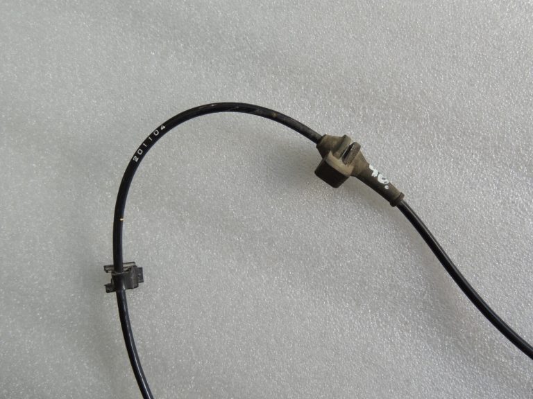 Suzuki Vitara LY IV ABS sensors Aizmugurējais labais 56310-61M00 5631061M00