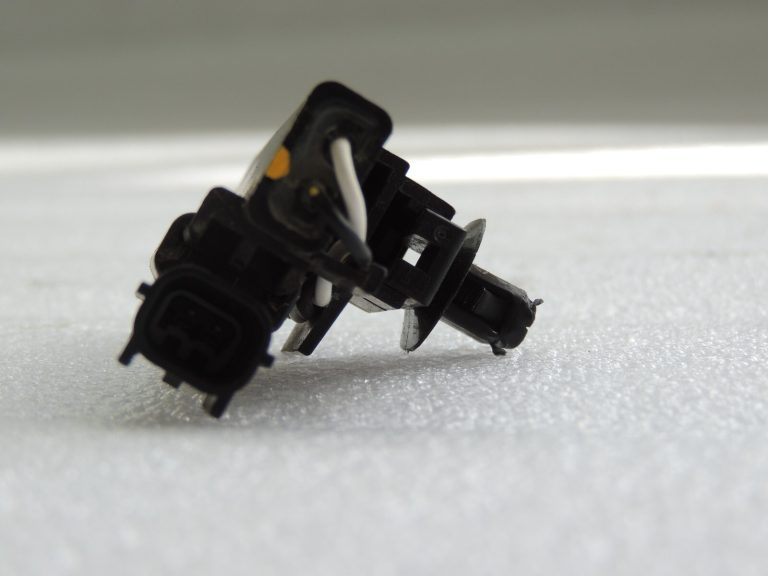Suzuki Vitara LY IV aizmugurējā sensora antenas bezatslēgas vadības bloks 37175-54P10
