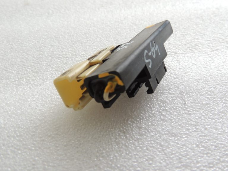 Suzuki Vitara LY IV inenn sensora antena bezatslēgas vadības bloks 37175-54P00