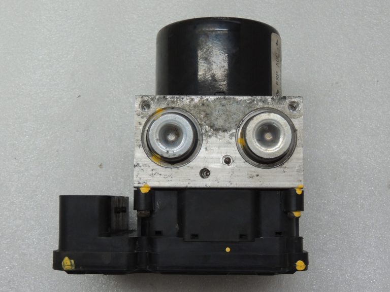 Lancia Thema II LX ABS sūkņa hidrauliskais bloks ESP ACC vadības bloks P68157546AB