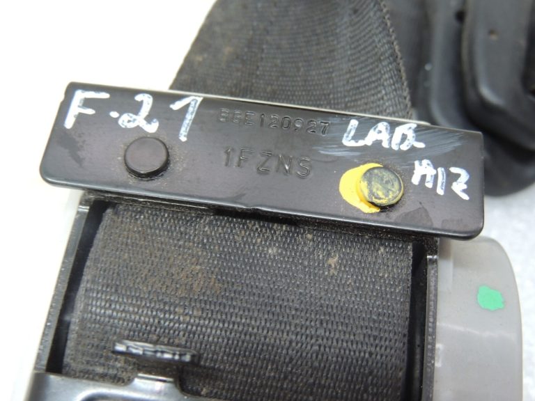 Ford Ranger P375 Aizmugurējā labā drošības josta AB39-26611B68-A 2313479