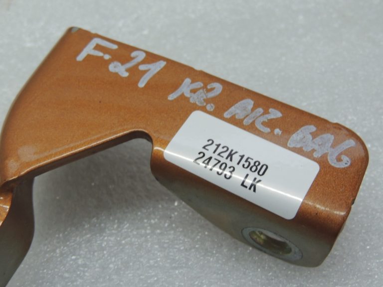 Ford Ranger P375 Saber aizmugurējo durvju eņģe aizmugurējā kreisā JB3B2143001AC 2276754