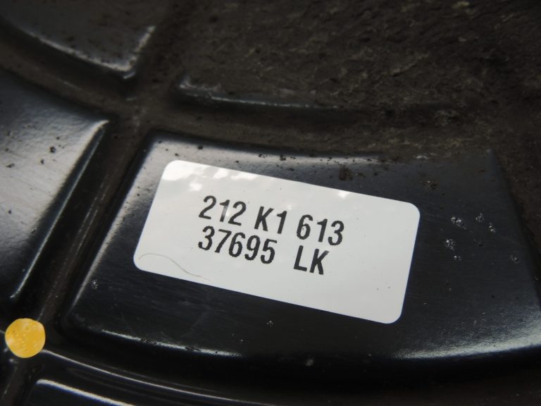 Lancia Thema II LX 3.0D Bremžu diska aizsargs priekšējais labais 04779794AA