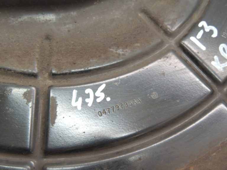 Lancia Thema II LX 3.0D Bremžu diska aizsargs priekšējais kreisais 04779795AA