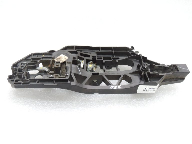 Lancia Thema II LX Aizmugurējā kreisā aizmugurējā kreisā ārdurvju roktura rāmis K04589860AI