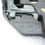 Lancia Thema II LX Aizmugurējā kreisā aizmugurējā kreisā ārdurvju roktura rāmis K04589860AI