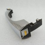 Lancia Thema II LX Aizmugurējais kreisais labais ārdurvju rokturis K68064625AE