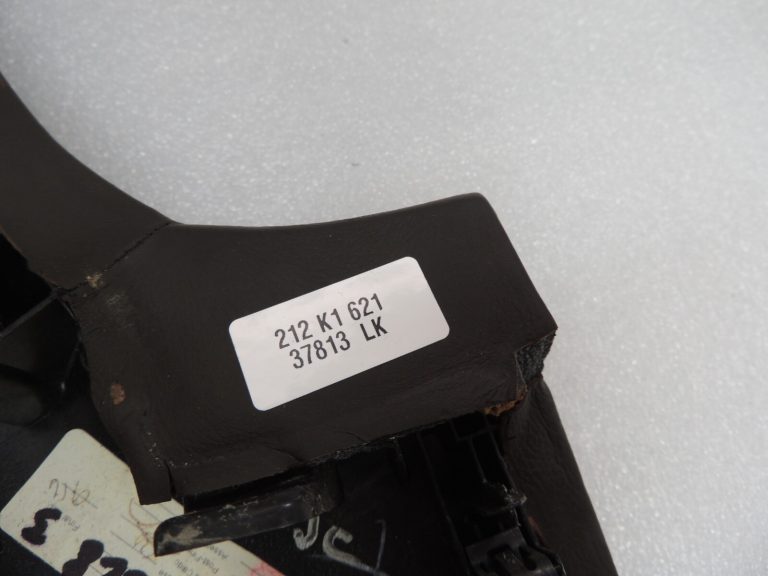 Lancia Thema II LX Priekšējais kreisais centrālās konsoles pārsegs 1UJ91HL9AC K1JR63DX9AF