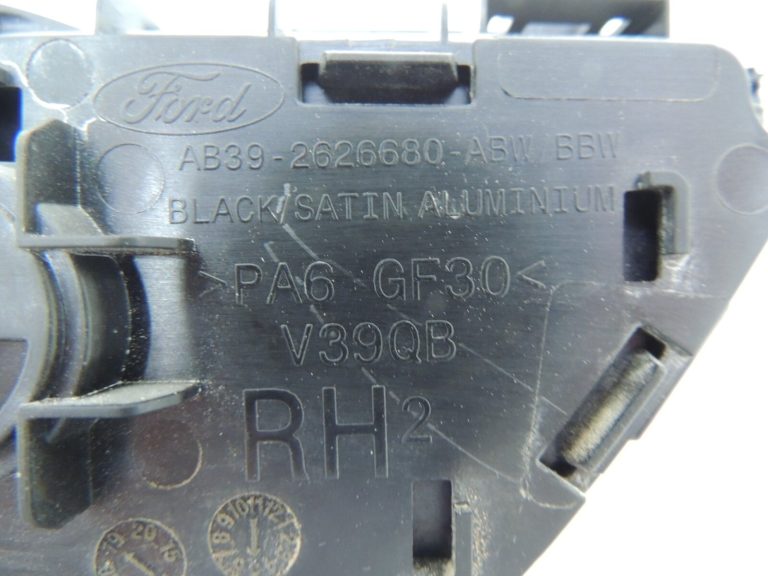 Ford Ranger P375 Aizmugurējā labās puses durvju rokturis hromēts AB39-2626680-BBSMSR 1920881