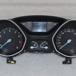 Ford Focus III 1.0i benzīna spidometra mērinstrumentu komplekts F1ET-10849-BAK