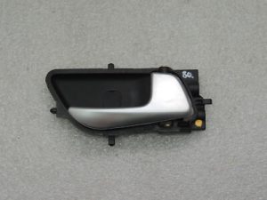 Hyundai i20 II GB Ручка двери салона передняя или задняя правая сатин хром 826208000