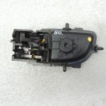 Toyota Corolla E18 Yaris P13 Iekšējo durvju rokturis priekšējais vai aizmugurējais 69205-0D200