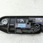 Toyota Corolla E18 slēdža rokturis degvielas uzpildes atvāžņa aizmugurējās durvis atvērtas