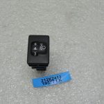 Toyota Corolla E18 LWR priekšējo lukturu regulators 8415202080