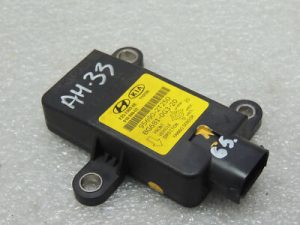 Hyundai I40 novirzes ātruma sensora vadības bloks 95690-2T250