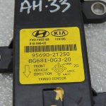 Hyundai I40 novirzes ātruma sensora vadības bloks 95690-2T250