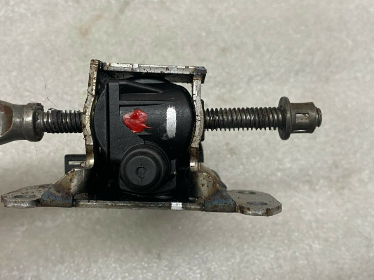 Škoda Superb III B8 3V Servomotors priekšējam kreisajam sēdeklim 974467103