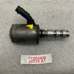 Škoda Superb III 3V 2.0TDi eļļas vārsta kontroles sensors eļļas spiediena sensors 04L906455A