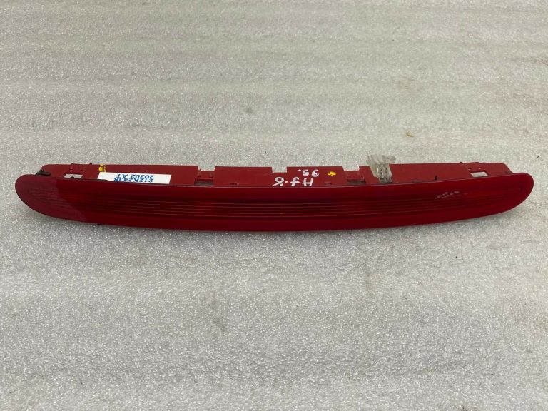 Opel Astra J Sports tourer trešais bremžu signāllukturis 13282241 1222083