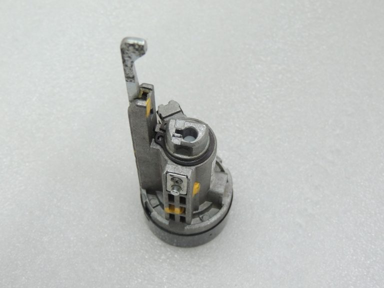 Chevrolet Captiva aizdedzes slēdzenes cilindra atslēga 96829912 93745726