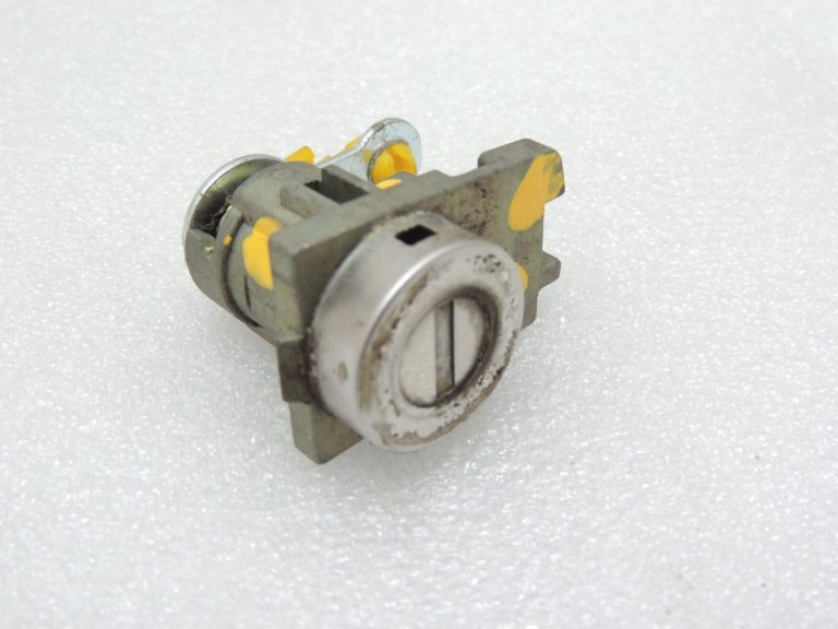 Opel Antara aizdedzes slēdzenes cilindra atslēga 95492956 96829945 96829946