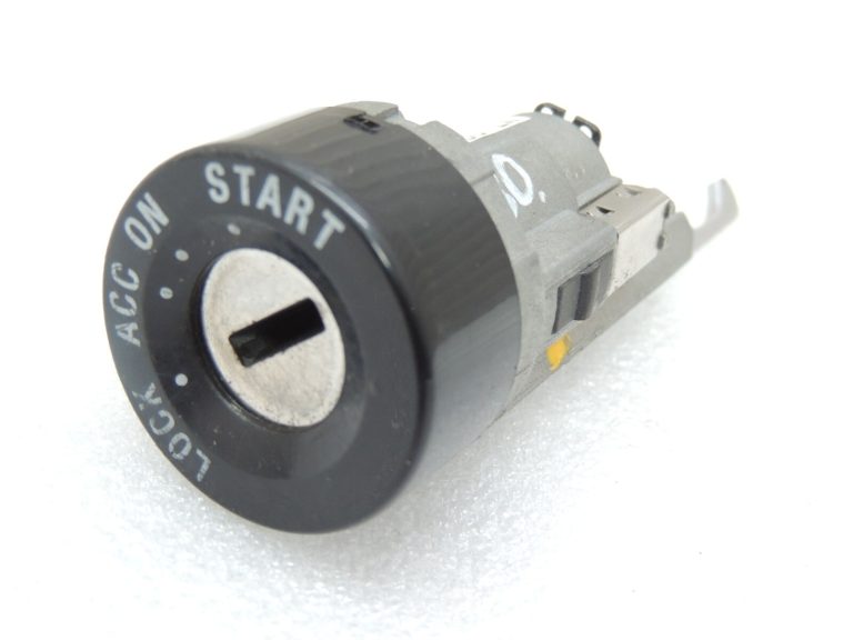 Opel Antara aizdedzes slēdzenes cilindra atslēga 95492956 96829945 96829946