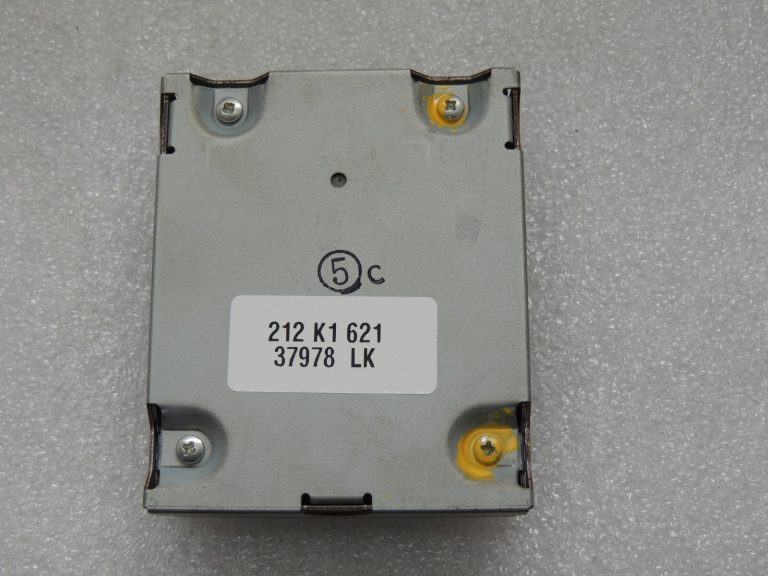 Mitsubishi Outlander III Radio navigācijas vadības bloks CAN 8750A403