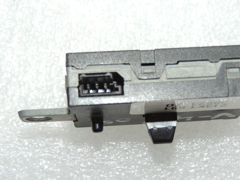 Volvo V60 I Aizmugurējais FM radio antenas pastiprinātājs 30761696 30761696
