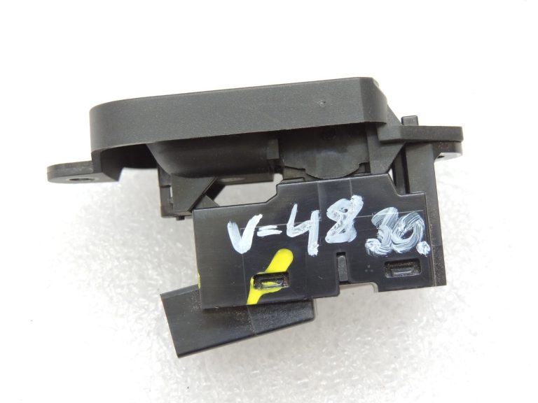 Volvo V60 I Aizmugurējā loga regulatora slēdzis 31272013