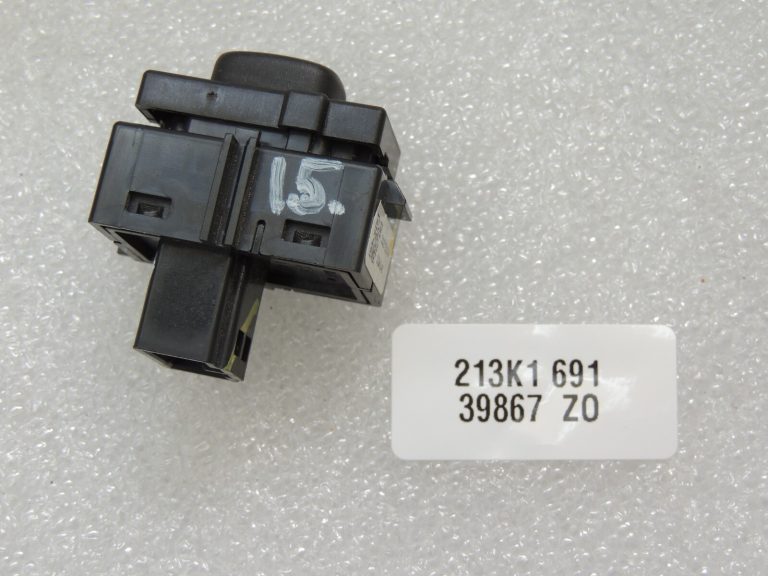 Volvo V60 I Centrālās bloķēšanas aizmugurējā poga 31275374