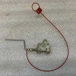Audi A4 S4 B7 8E 8H Dīzeļdegvielas tvertnes vāciņa slēdzene 8E0862153A