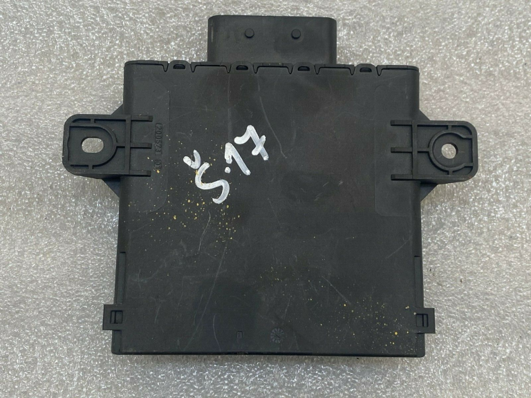 Skoda Audi A6 VW vadības bloks sprieguma stabilizators 8k0959663c