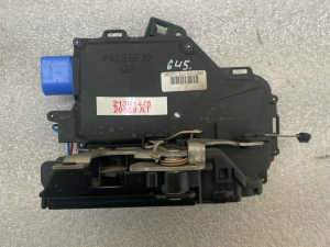 Skoda VW замок передней левой двери 7l0839015d