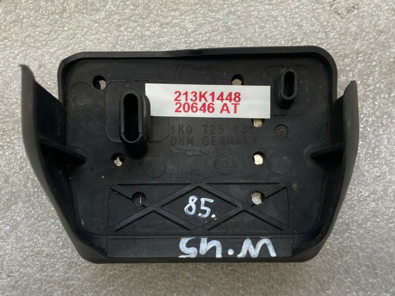 VW Tiguan bremžu pedāļa pārsegs 1k0723131