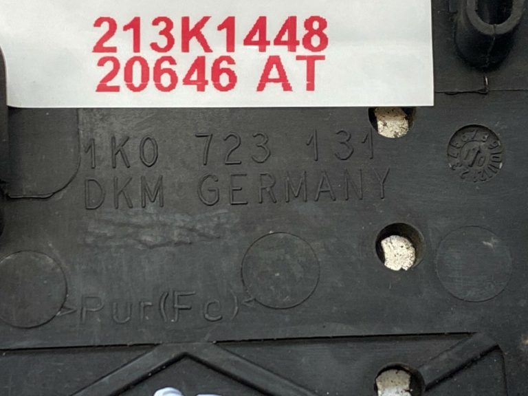 VW Tiguan bremžu pedāļa pārsegs 1k0723131