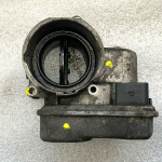 VW Passat Skoda Skoda droseļvārsts 03g128063b