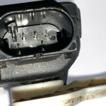 Audi sildītāja ventilatora vējtvera vārsta motora solenoīda vārsts 4b2820511c