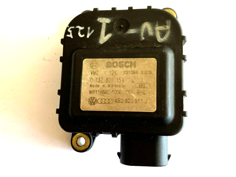 Audi servomotora sildītājs 4b2820511j 0132801159