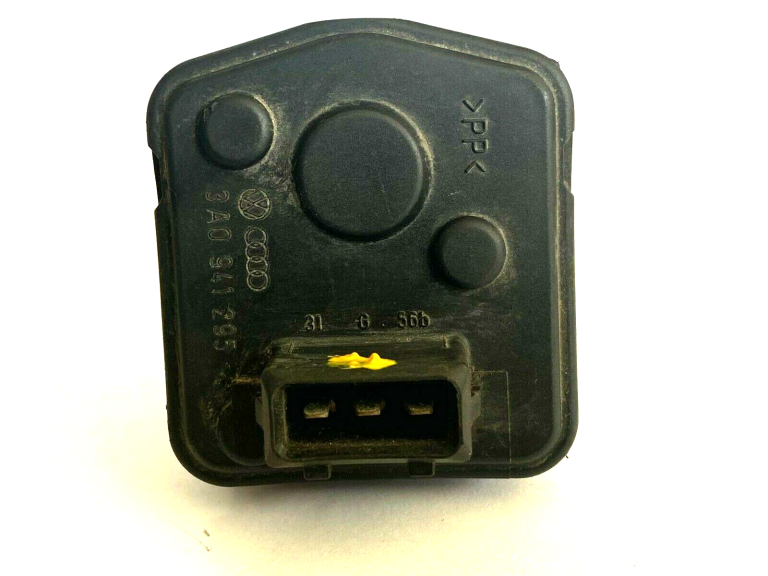 VW Audi priekšējo lukturu servomotors 3a0941295