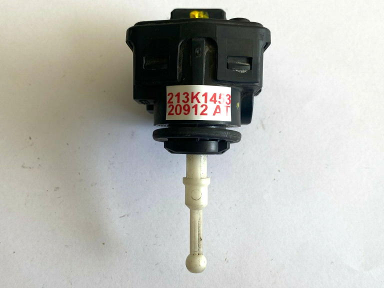VW Audi priekšējo lukturu servomotors 3a0941295