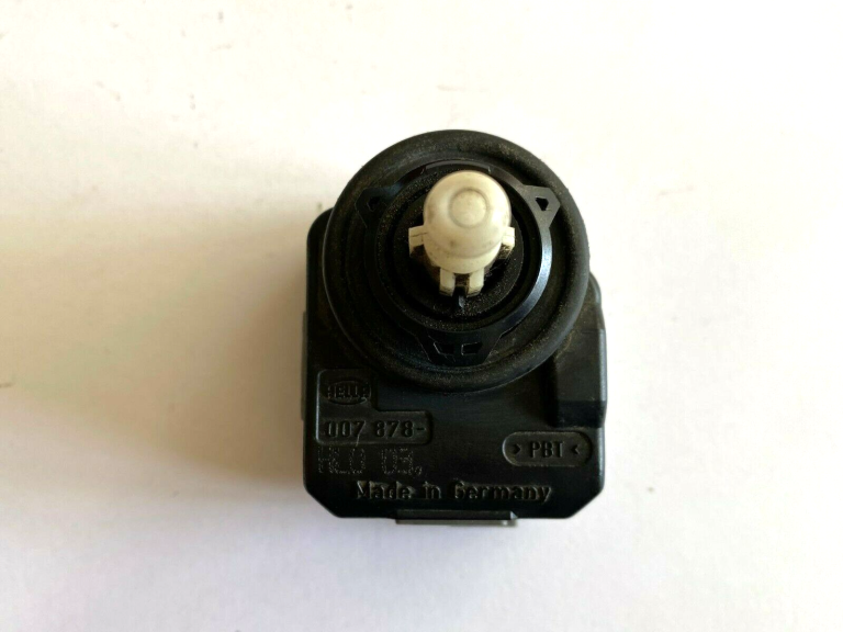 Skoda Audi priekšējo lukturu piedziņa 6y0941295