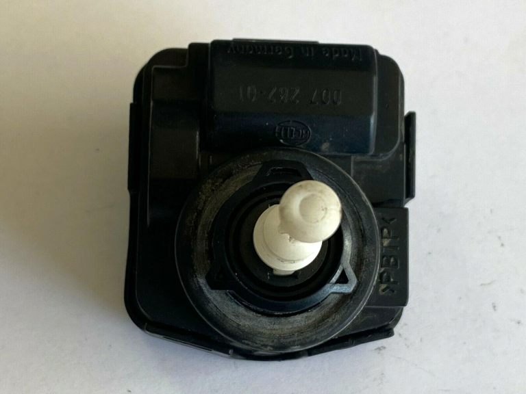 VW Audi Audi Skoda Servomotors priekšējais lukturis oriģināls Hella 3a0941295